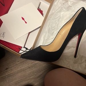 Christian Louboutin So Kate